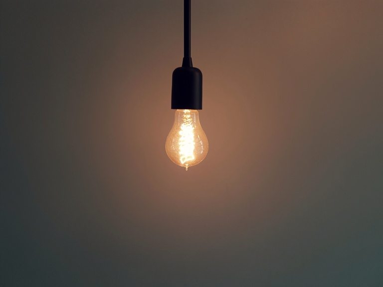 Leia mais sobre o artigo Sobre concreto, lâmpadas e softwares