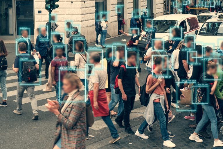 Leia mais sobre o artigo O Dilema das redes sociais: Uma conversa necessária